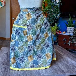 Vintage Women's Apron with Pocket
